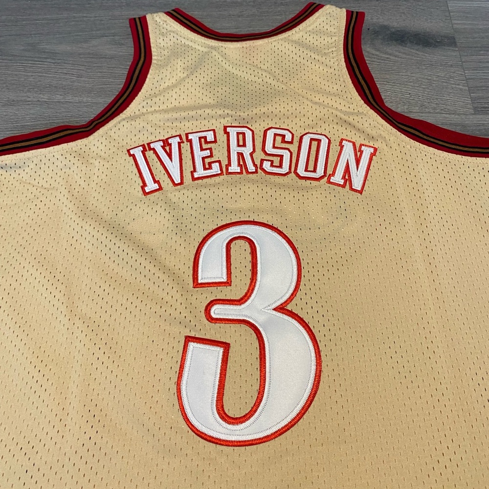Allen Iverson 76ers Jersey - Picture 4 of 4